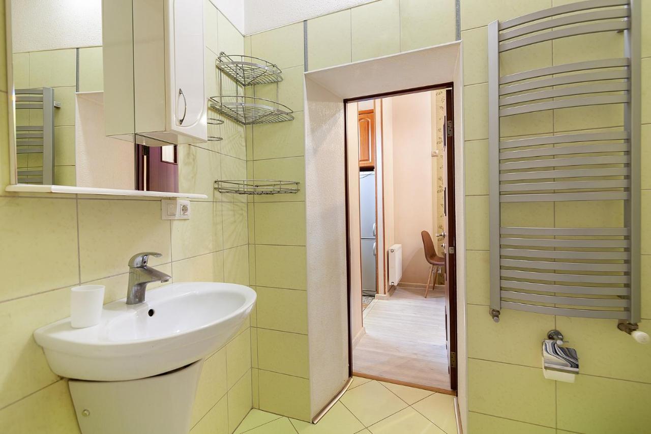 Bv Apartments Homey Львів Екстер'єр фото